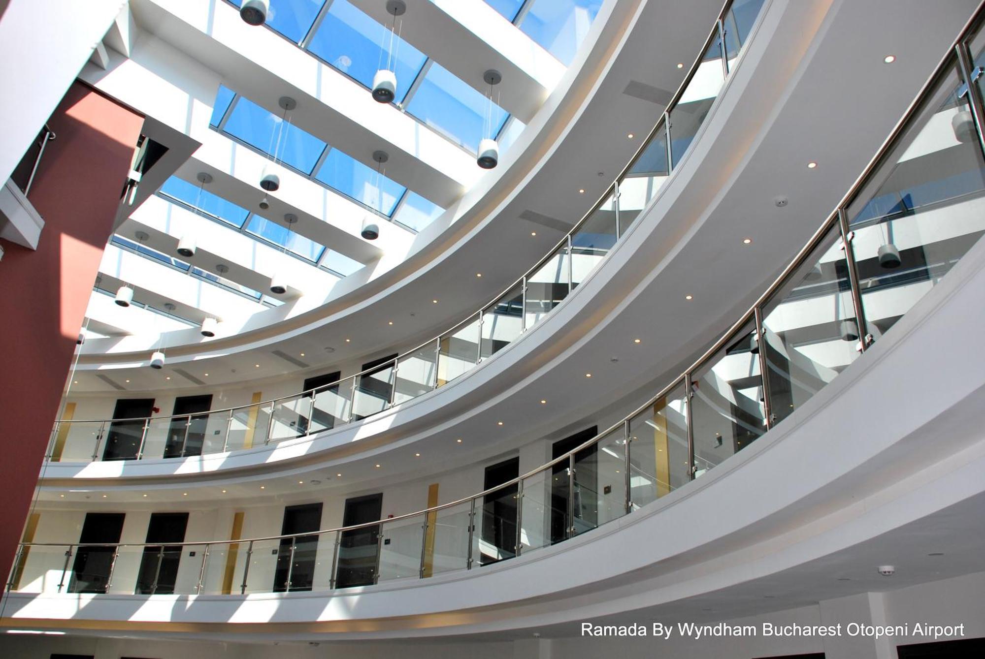 Ramada By Wyndham Bucharest Otopeni Airport Exterior photo
